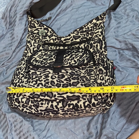 EUC Travelon Anti-Theft Crossbody Bag in Leopard print - Picture 5 of 15